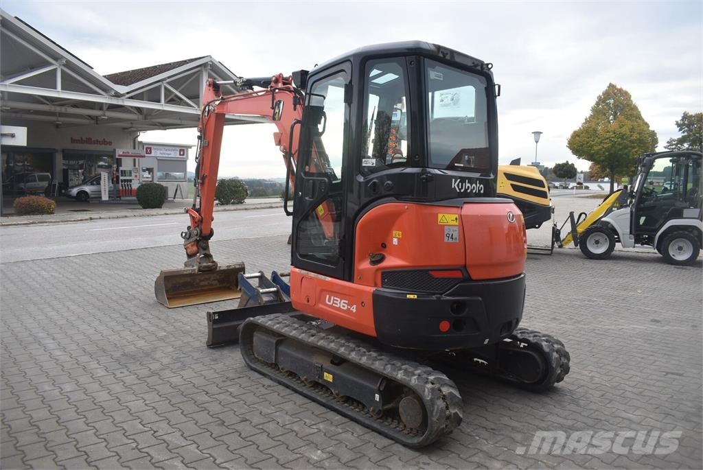 Kubota U36-4 mit Powertilt حفارات صغيرة أقل من 7 طن (حفارات صغيرة)