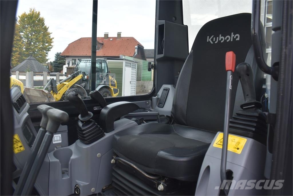 Kubota U36-4 mit Powertilt حفارات صغيرة أقل من 7 طن (حفارات صغيرة)