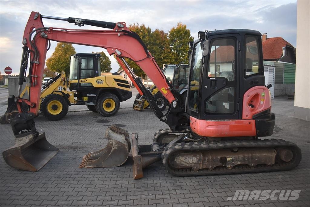 Kubota U55-4 mit Powertilt حفارات صغيرة أقل من 7 طن (حفارات صغيرة)
