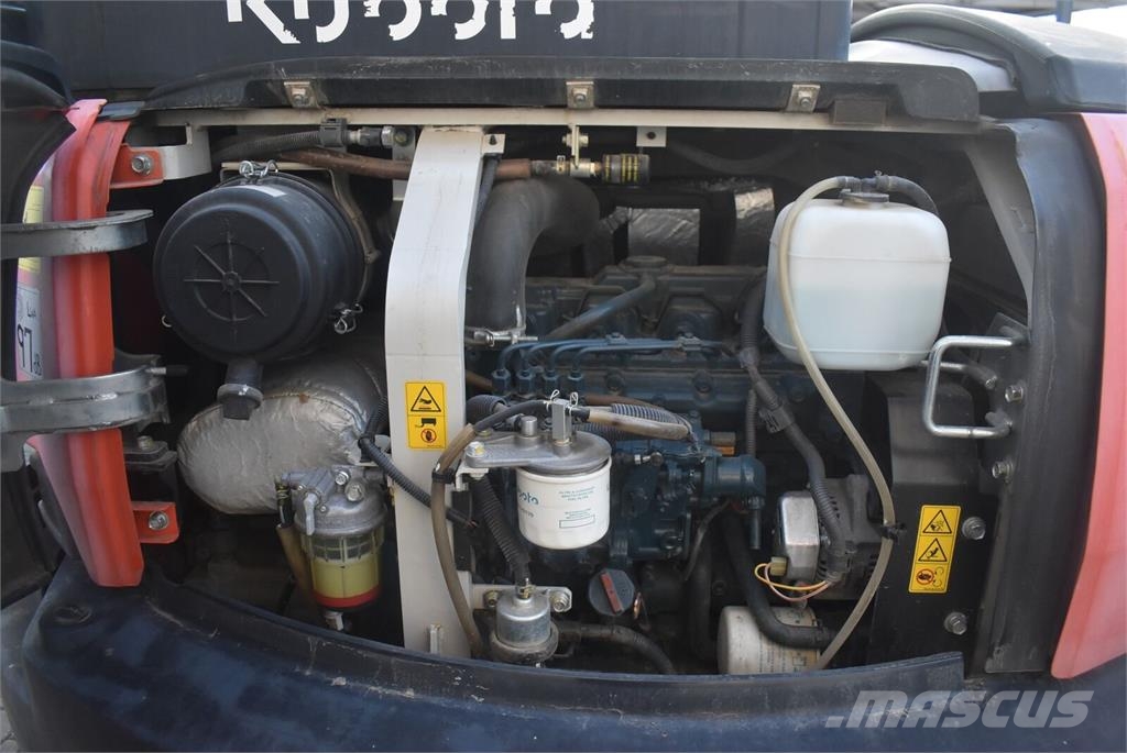 Kubota U55-4 mit Powertilt حفارات صغيرة أقل من 7 طن (حفارات صغيرة)