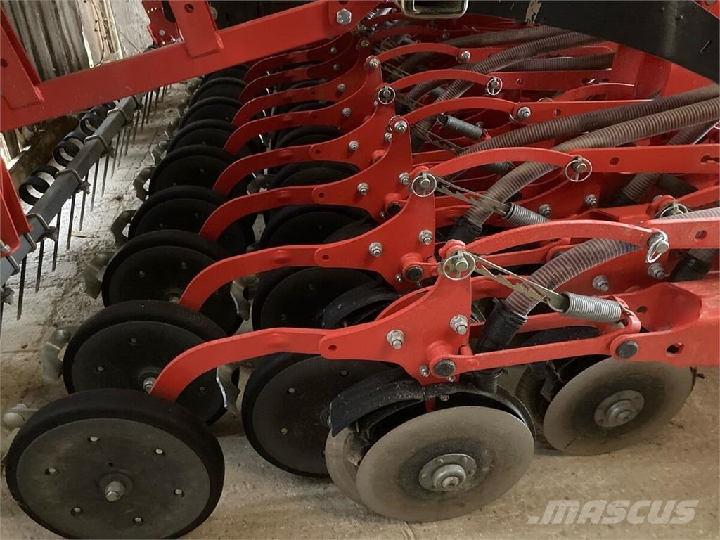 Kuhn Combiliner Venta 其他播種機和配件