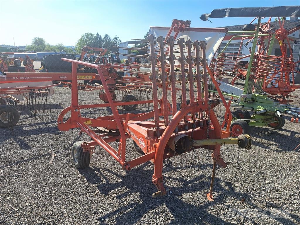 Kuhn GA 3201 Прибиральні комбайни