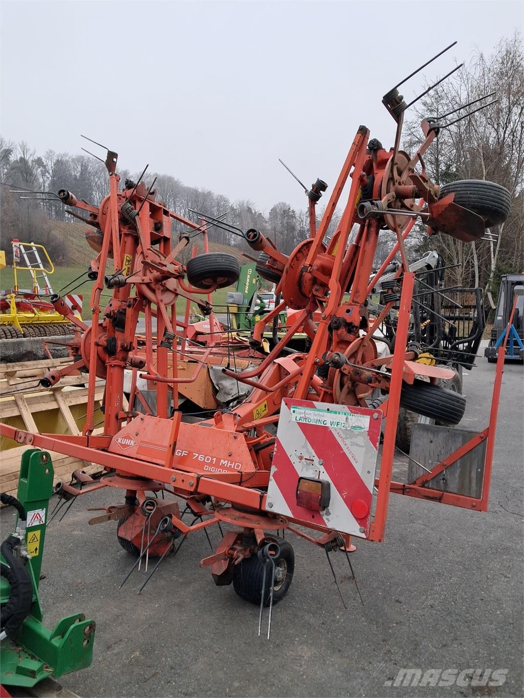 Kuhn GF 760 مكابس وميبسات التبن