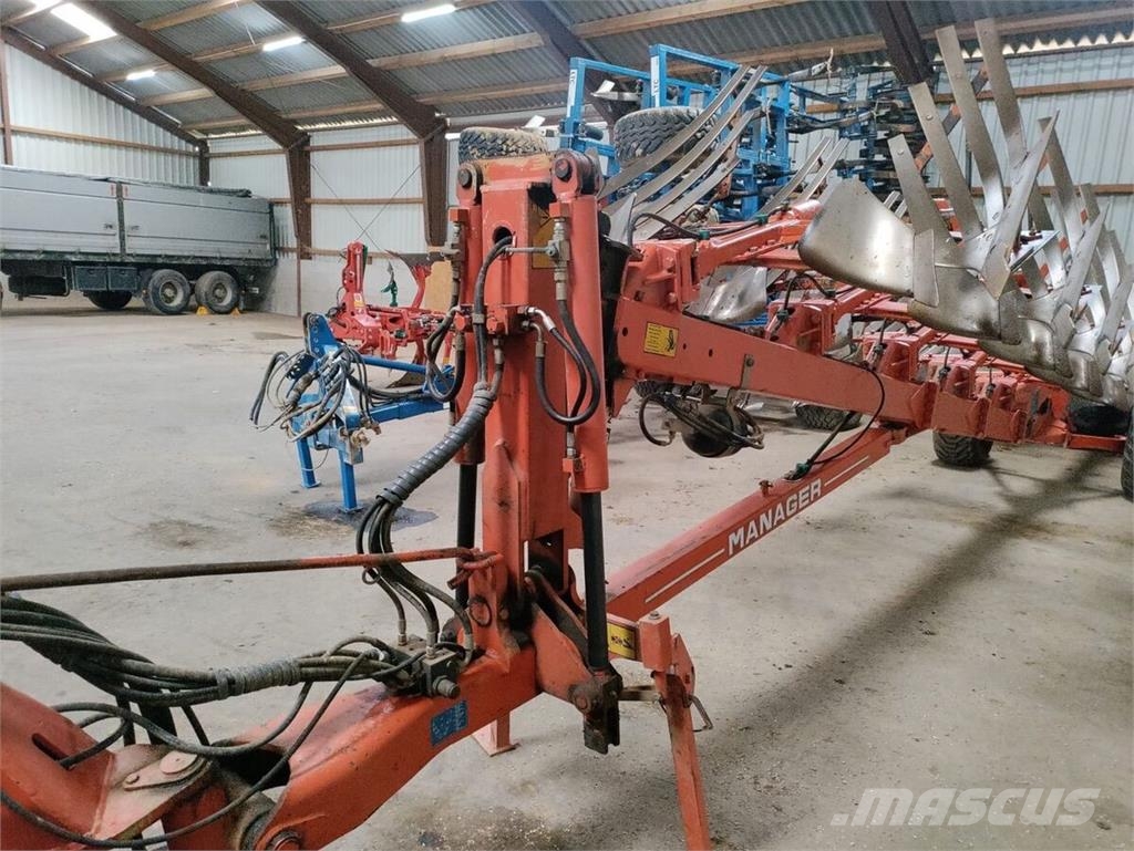 Kuhn Manager 8 NSH Ploughs