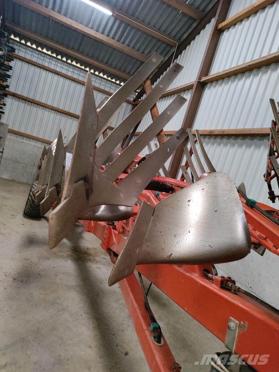 Kuhn Manager 8 NSH Ploughs