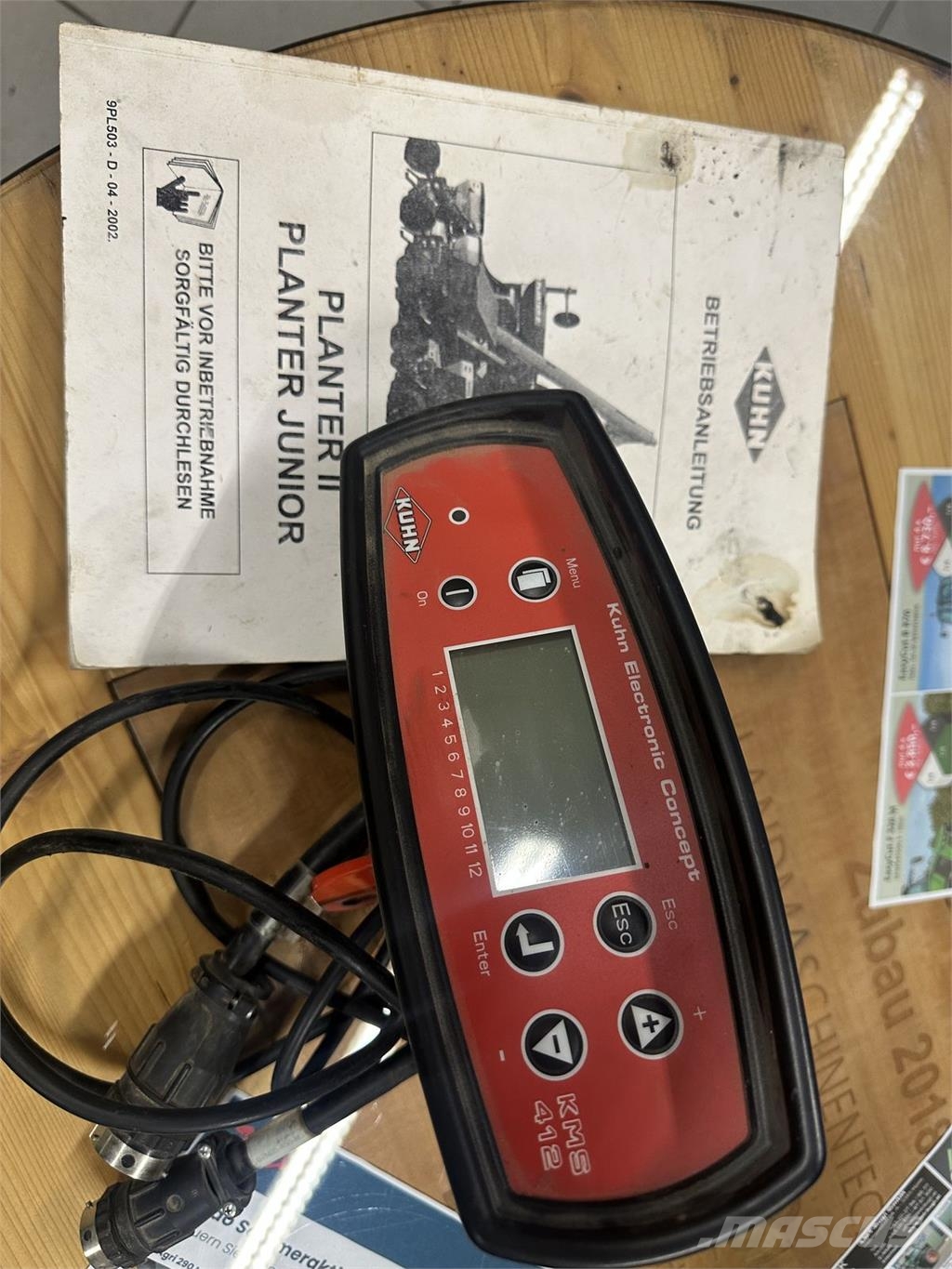 Kuhn Planter 2 8-reihig معدات بذر