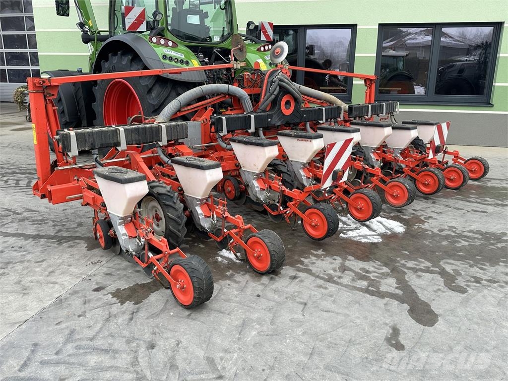 Kuhn Planter 2 8-reihig معدات بذر