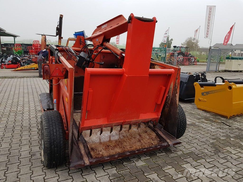 Kuhn Polycrok 3850 Silokamm mit neuem Kamm &Fahrwerk Сільгосптехніка - Інші