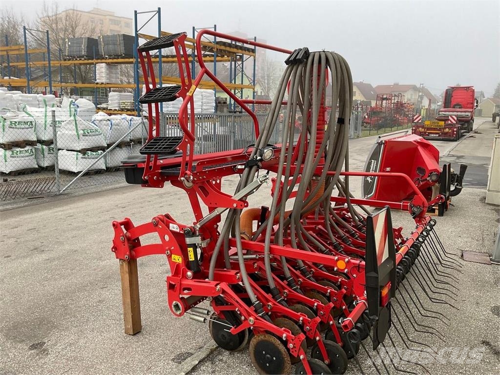 Kverneland E-Drill Compact 3 m 드릴
