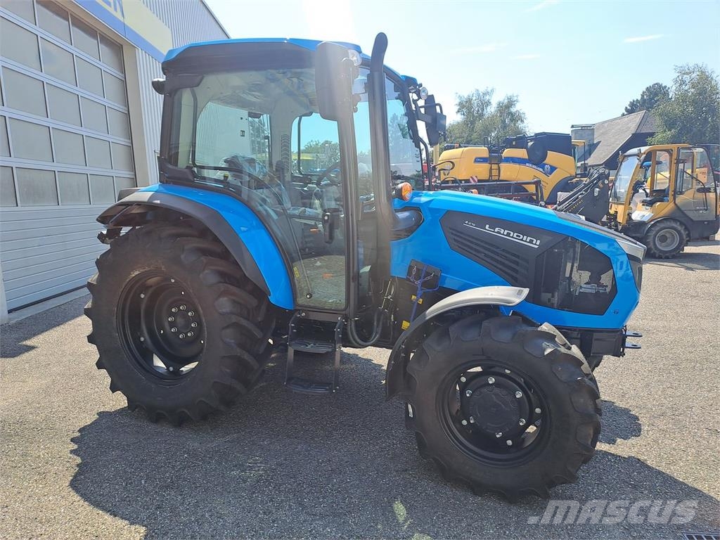 Landini 4-070 الجرارات