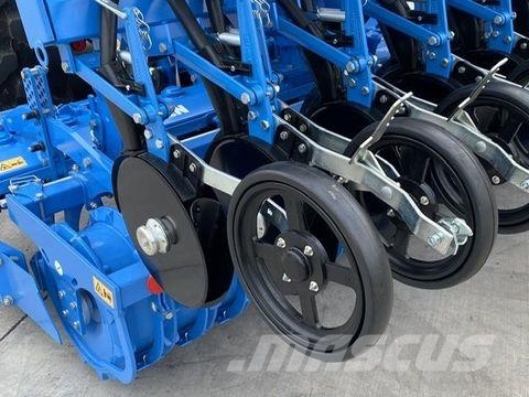 Lemken Zirkon 8/300 mit Saphir 10/300 DS-150 Citas sējmašīnas