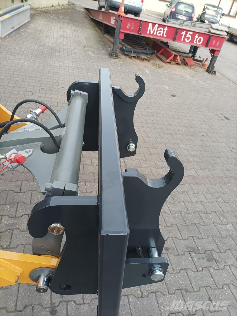 Liebherr Adapter Liebherr auf Manitou Kolesové nakladače