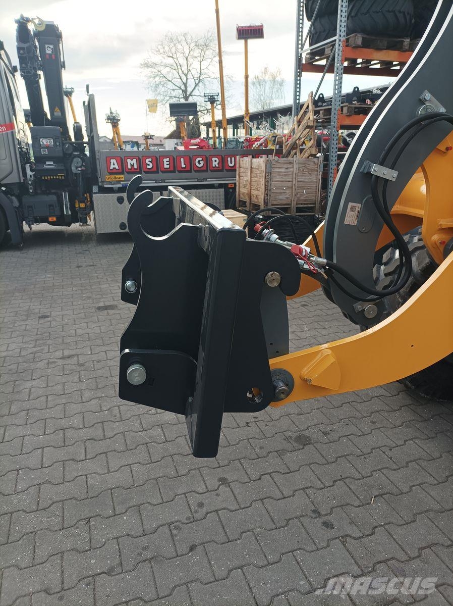 Liebherr Adapter Liebherr auf Manitou Kolesové nakladače