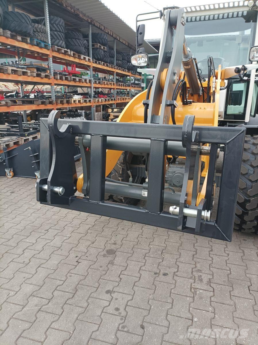 Liebherr Adapter Liebherr auf Manitou Kolesové nakladače
