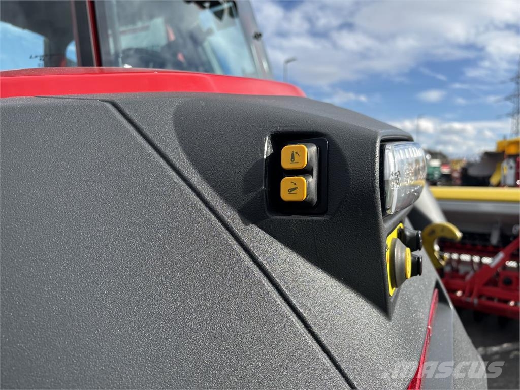 Lindner Lintrac 130 (Stufe 5) 4Rad-Lenkung الجرارات