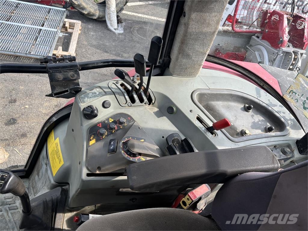 Massey Ferguson 6130-4 Traktoren