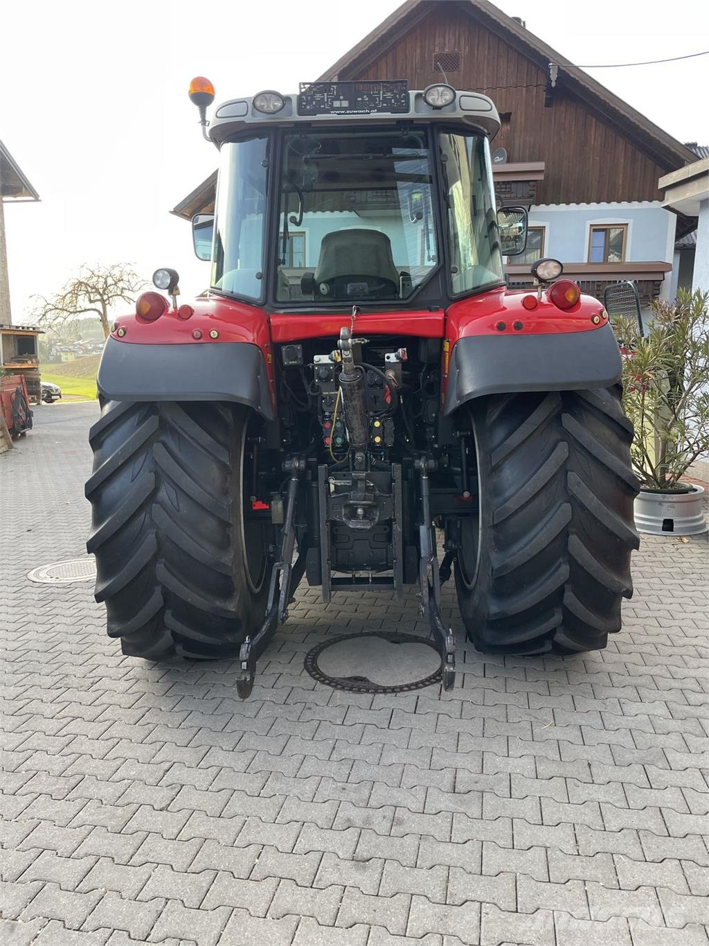 Massey Ferguson 6465-4 Dyna6 Elite トラクター
