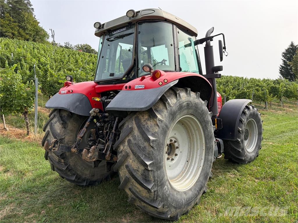 Massey Ferguson 7465-4 Dyna-VT トラクター