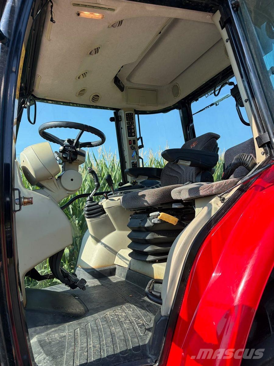 Massey Ferguson MF 5611 Dyna-4 Essential الجرارات