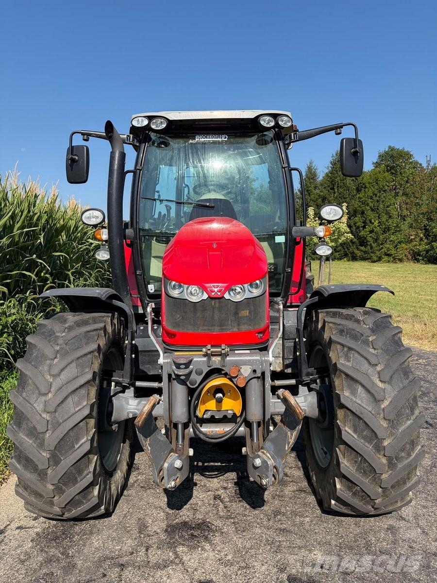 Massey Ferguson MF 5611 Dyna-4 Essential الجرارات
