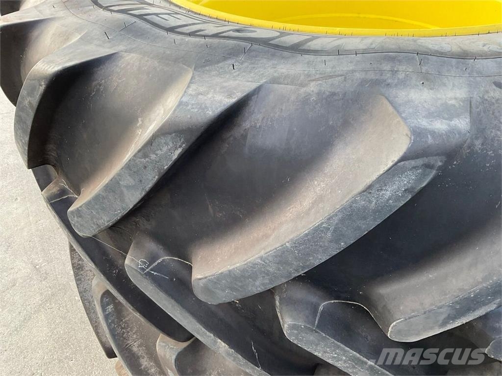Michelin John Deere 650/65R42 und 600/65R28 Gume, točkovi i felne