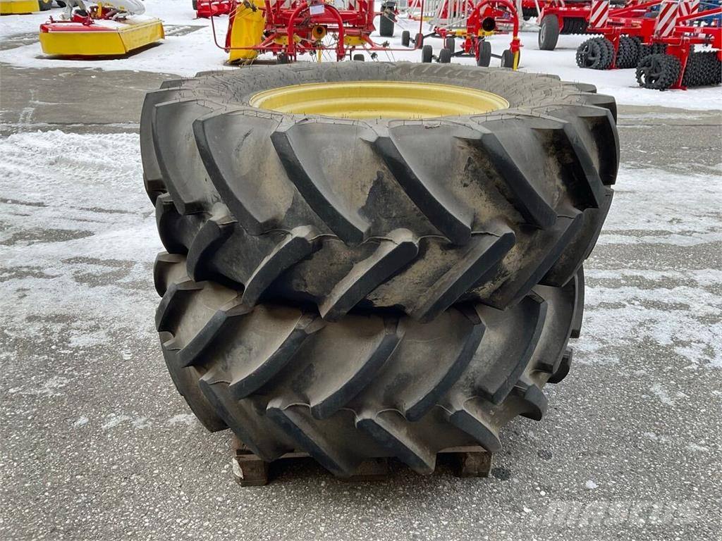 Mitas John Deere 480/70 R30 Gume, točkovi i felne