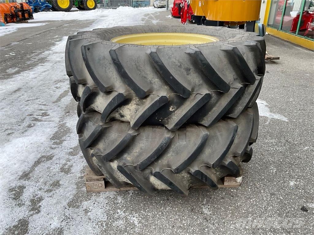 Mitas John Deere 480/70 R30 Gume, točkovi i felne