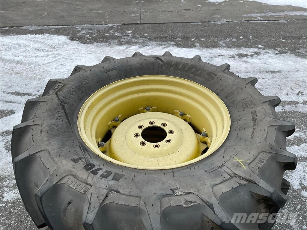 Mitas John Deere 480/70 R30 Gume, točkovi i felne
