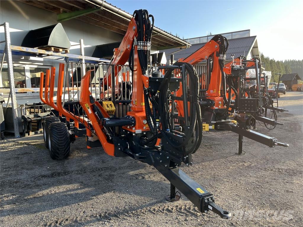  MTM Forest 10TX S60 mit MTM 7100 Kran 林業拖車