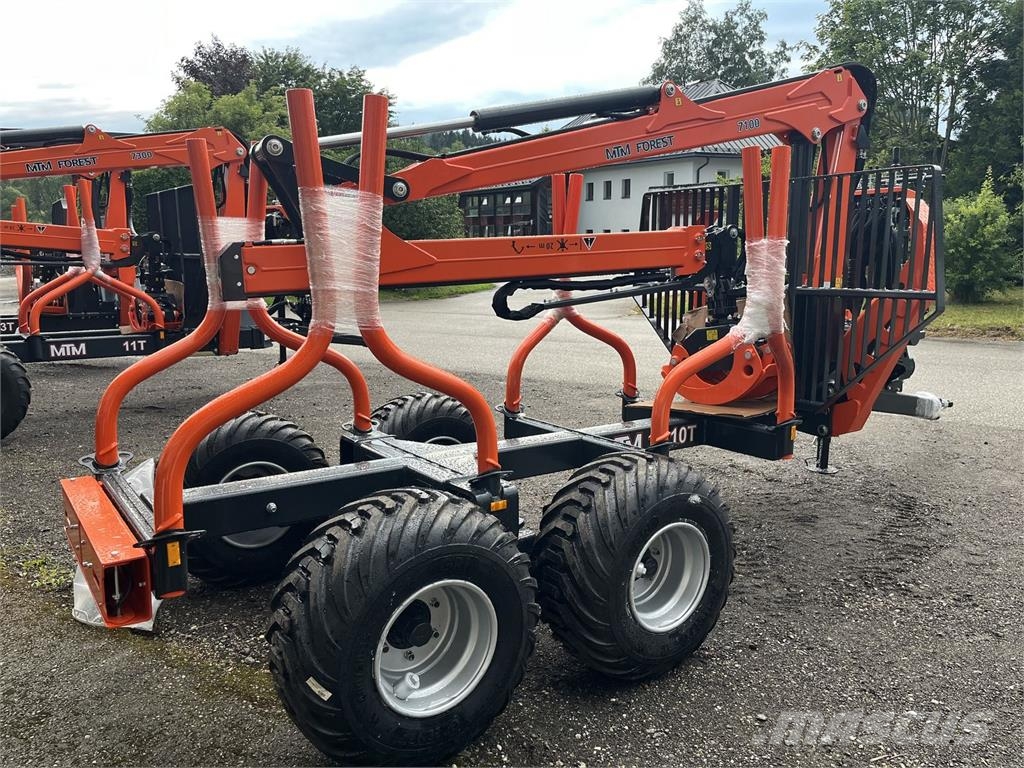  MTM Forest 10TX S60 mit MTM 7100 Kran 林業拖車