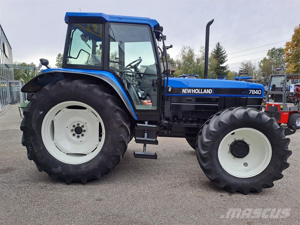 New Holland 7840 SLE الجرارات