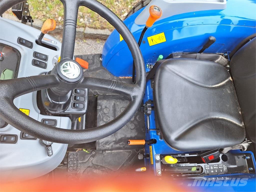 New Holland Boomer 50 Traktoren