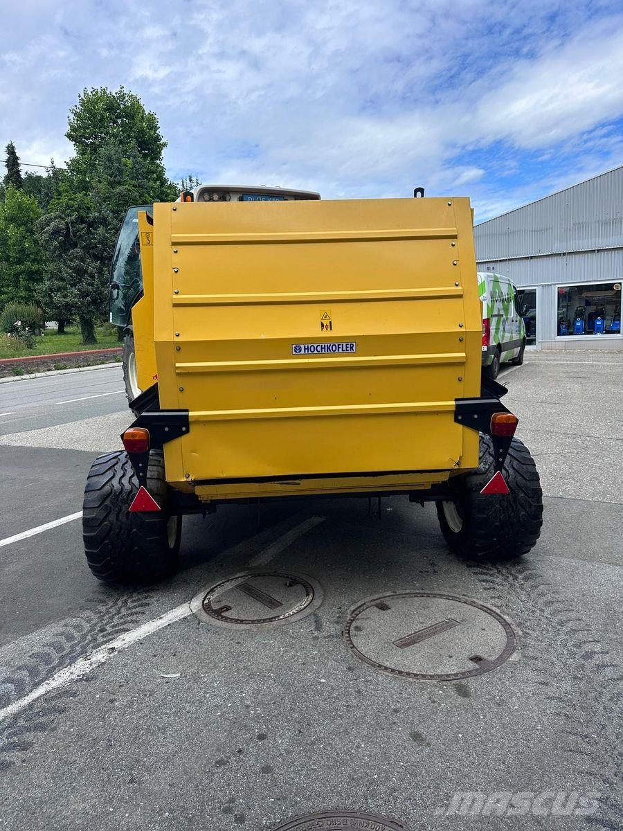 New Holland BR6090 CropCutter Lis na válcové balíky