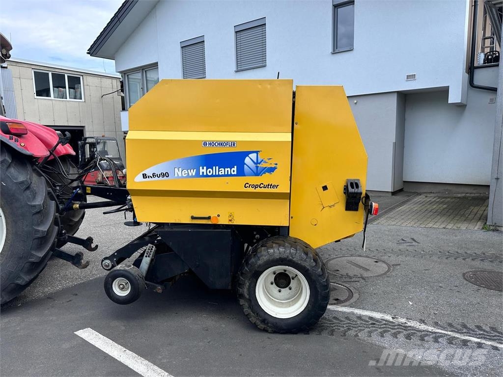 New Holland BR6090 CropCutter Lis na válcové balíky