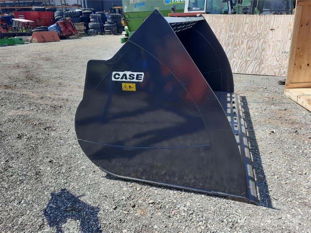 NEW HOLLAND/CASE LEICHTGUTSCHAUFEL 3m Sonstige Baumaschinen