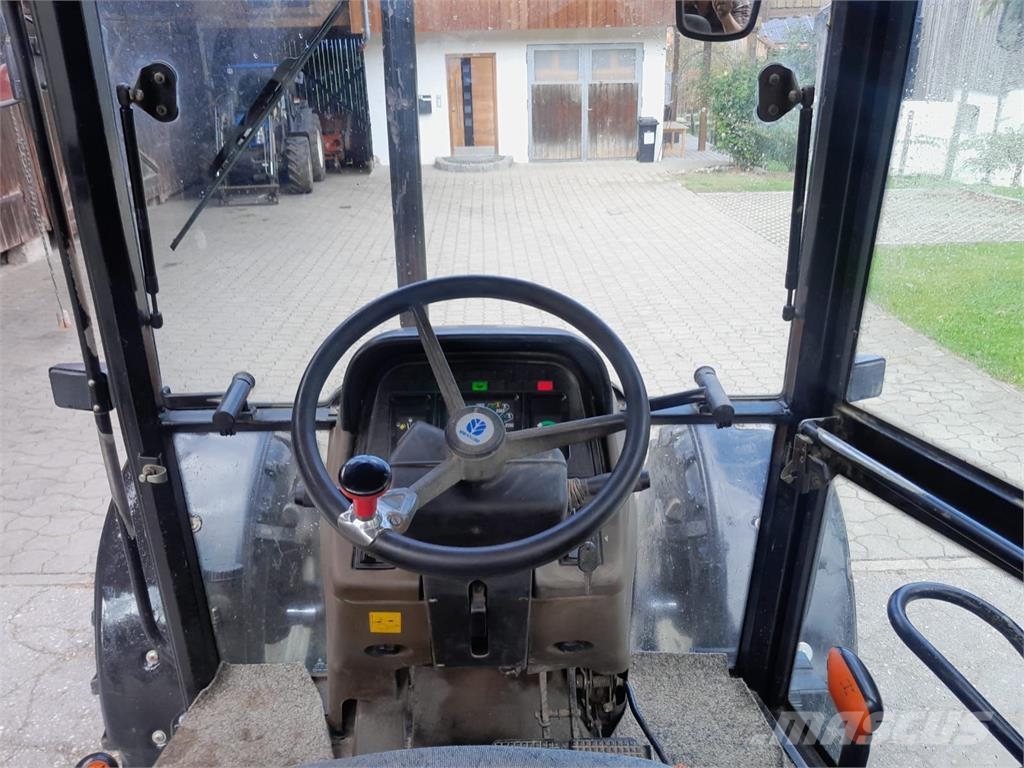 New Holland L 85 DT Standard Traktoren