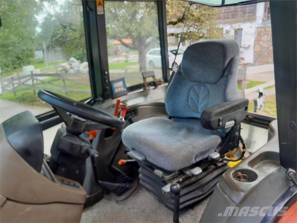 New Holland L 85 DT Standard Traktoren