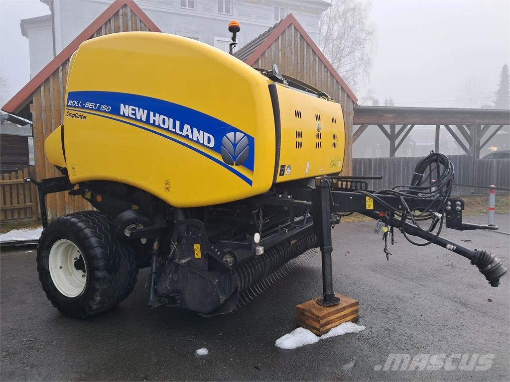 New Holland Roll-Belt 150 Rituļu preses
