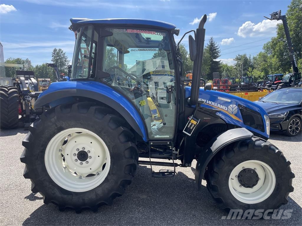 New Holland T4.65 Powerstar Traktory