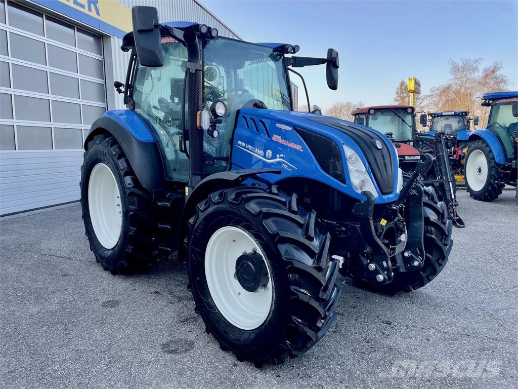 New Holland T5.140 Auto Command (Stage V) Traktory