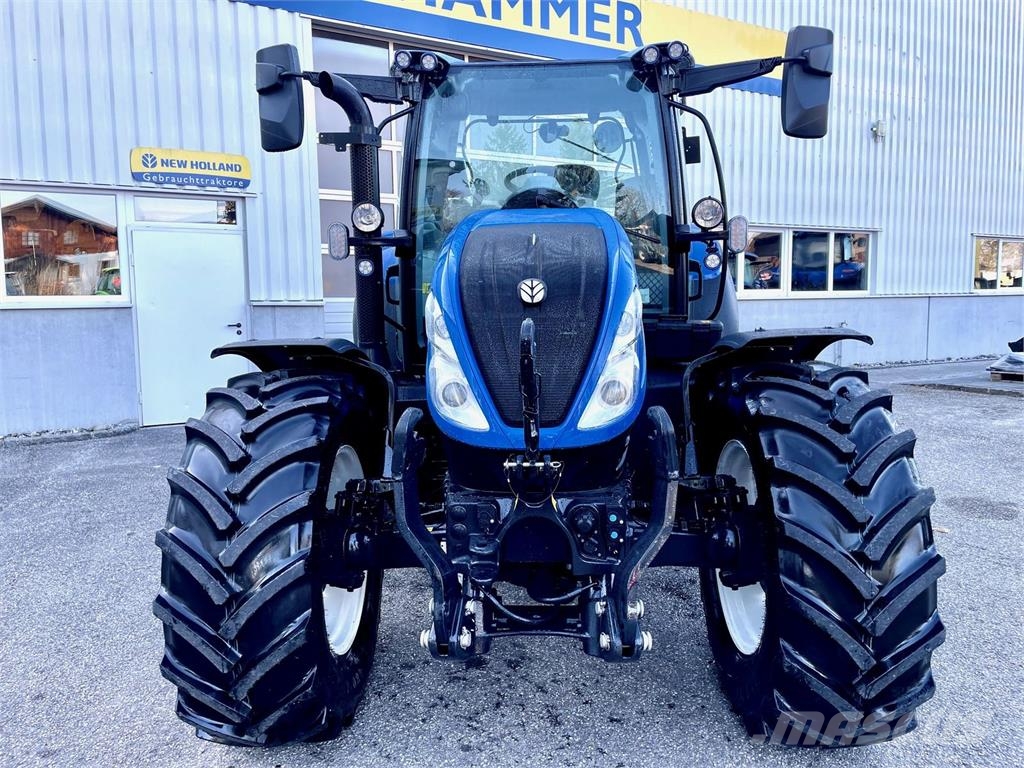 New Holland T5.140 Auto Command (Stage V) Traktory