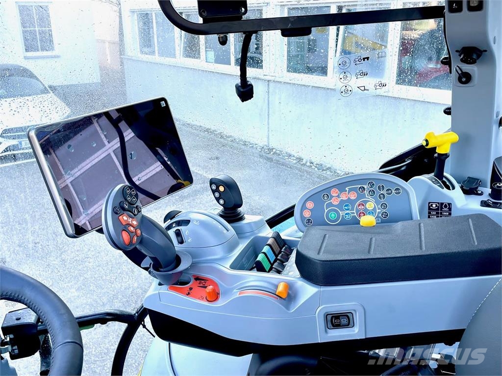 New Holland T5.140 Auto Command (Stage V) Traktory