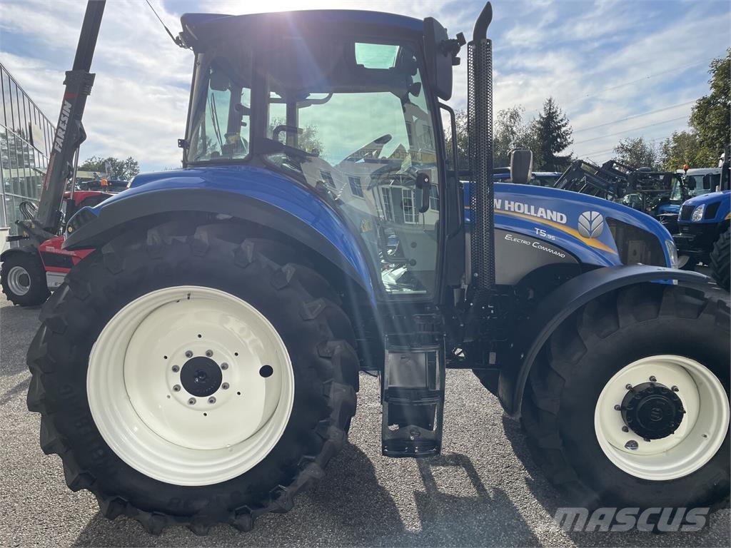 New Holland T5.95 Electro Command الجرارات
