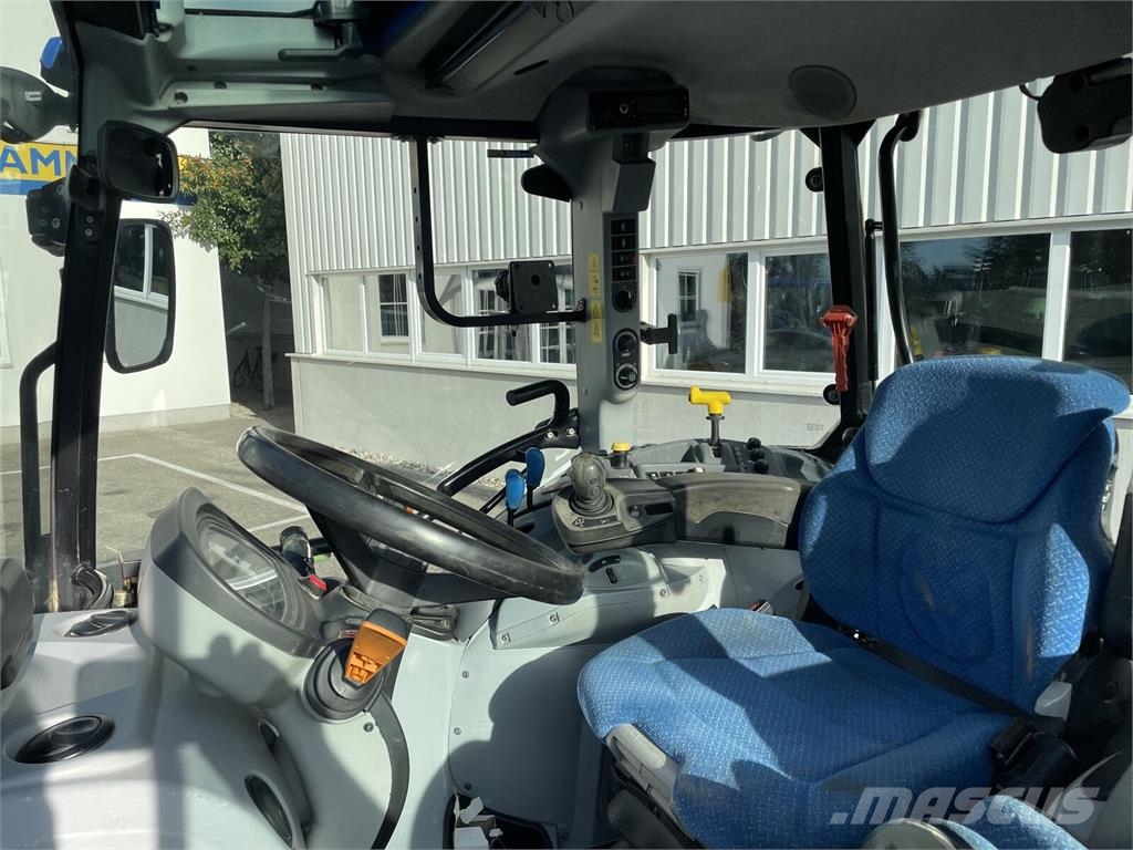 New Holland T5.95 Electro Command الجرارات