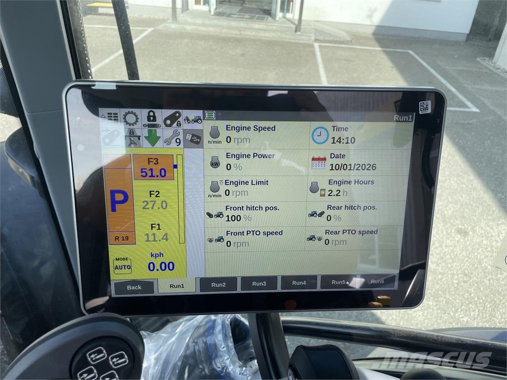 New Holland T6.180 Auto Command (Stage V) Traktorit