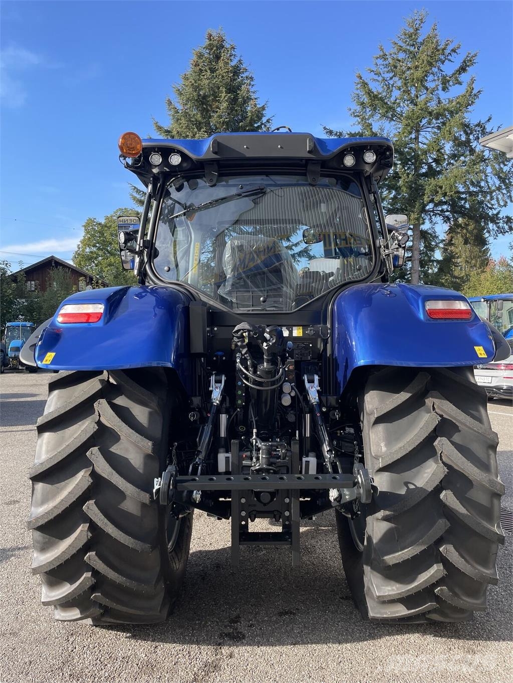 New Holland T6.180 Stage V الجرارات