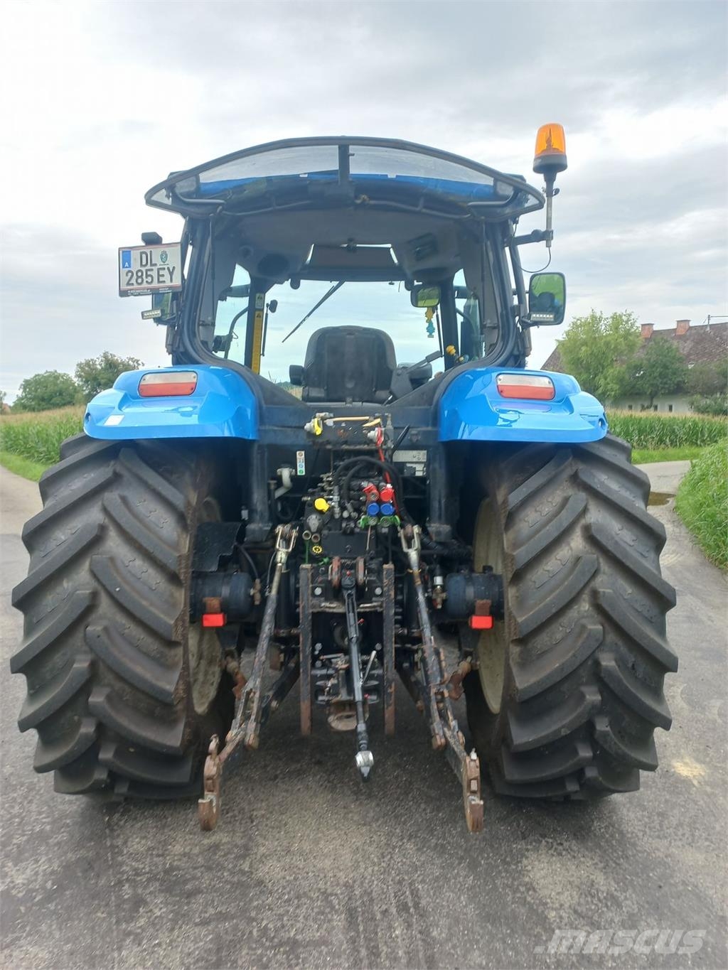 New Holland T6010 Delta Tratores Agrícolas usados