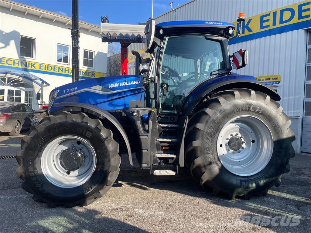 New Holland T7.225 Трактора