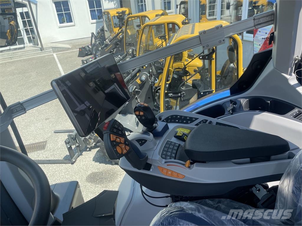 New Holland T7.230 PLM Auto Command Traktori
