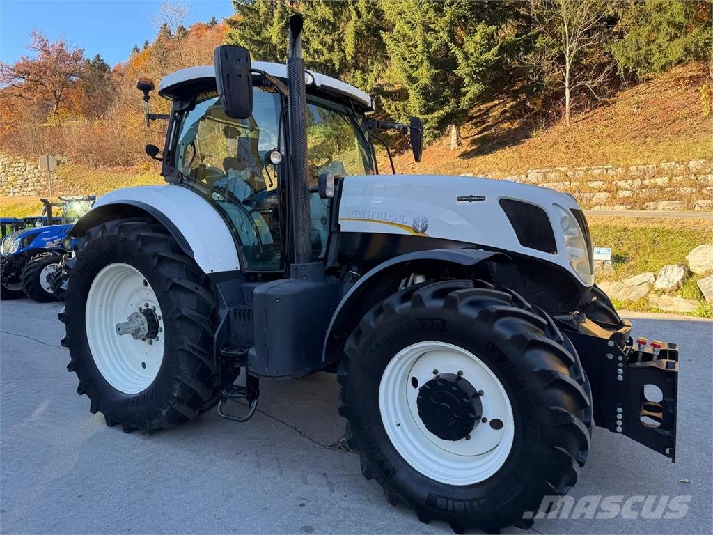 New Holland T7.235 Auto Command Tratores Agrícolas usados
